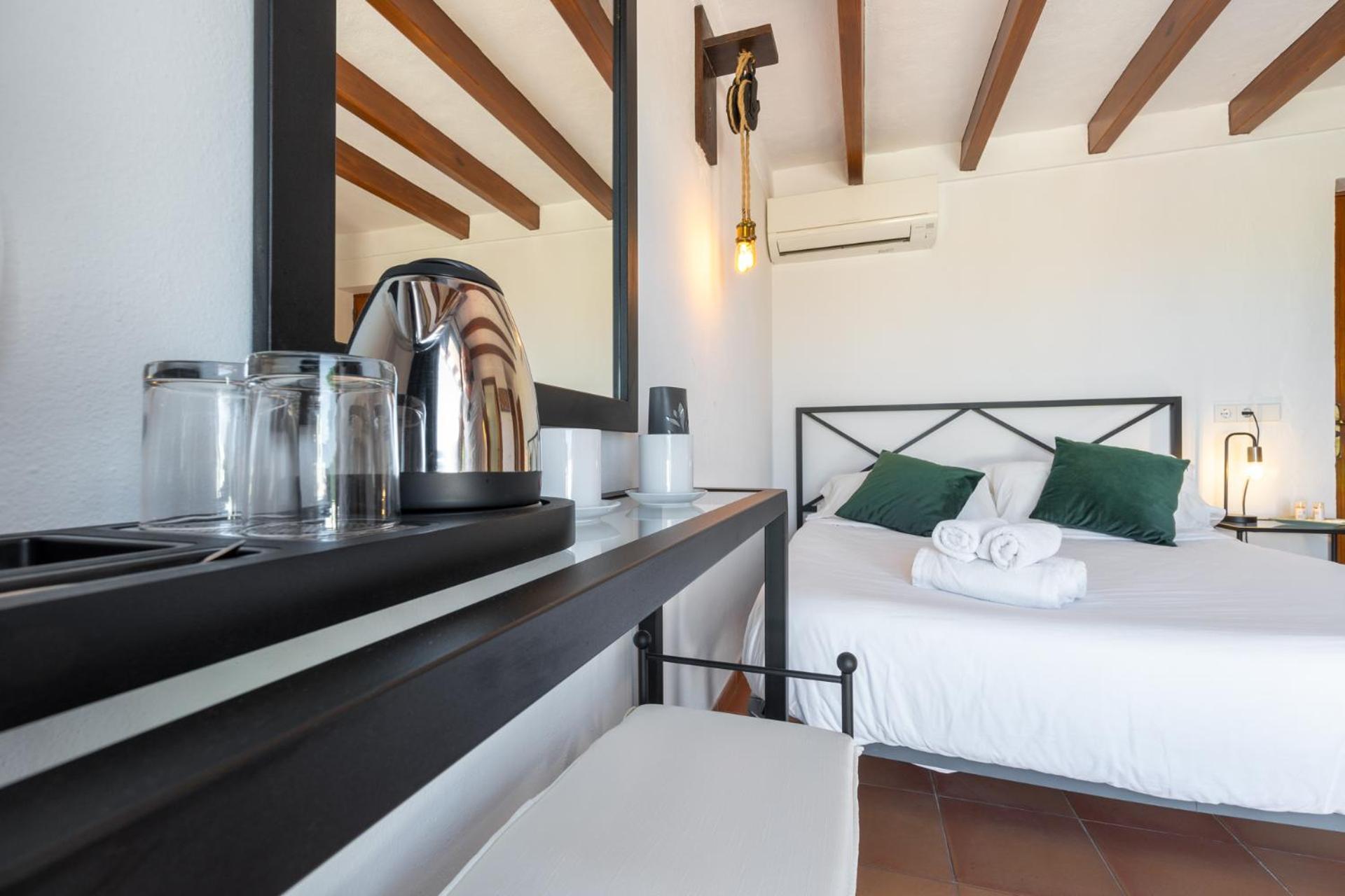 סאנט קארלס דה פראלטה Hostal Restaurante Pou Des Lleo מראה חיצוני תמונה