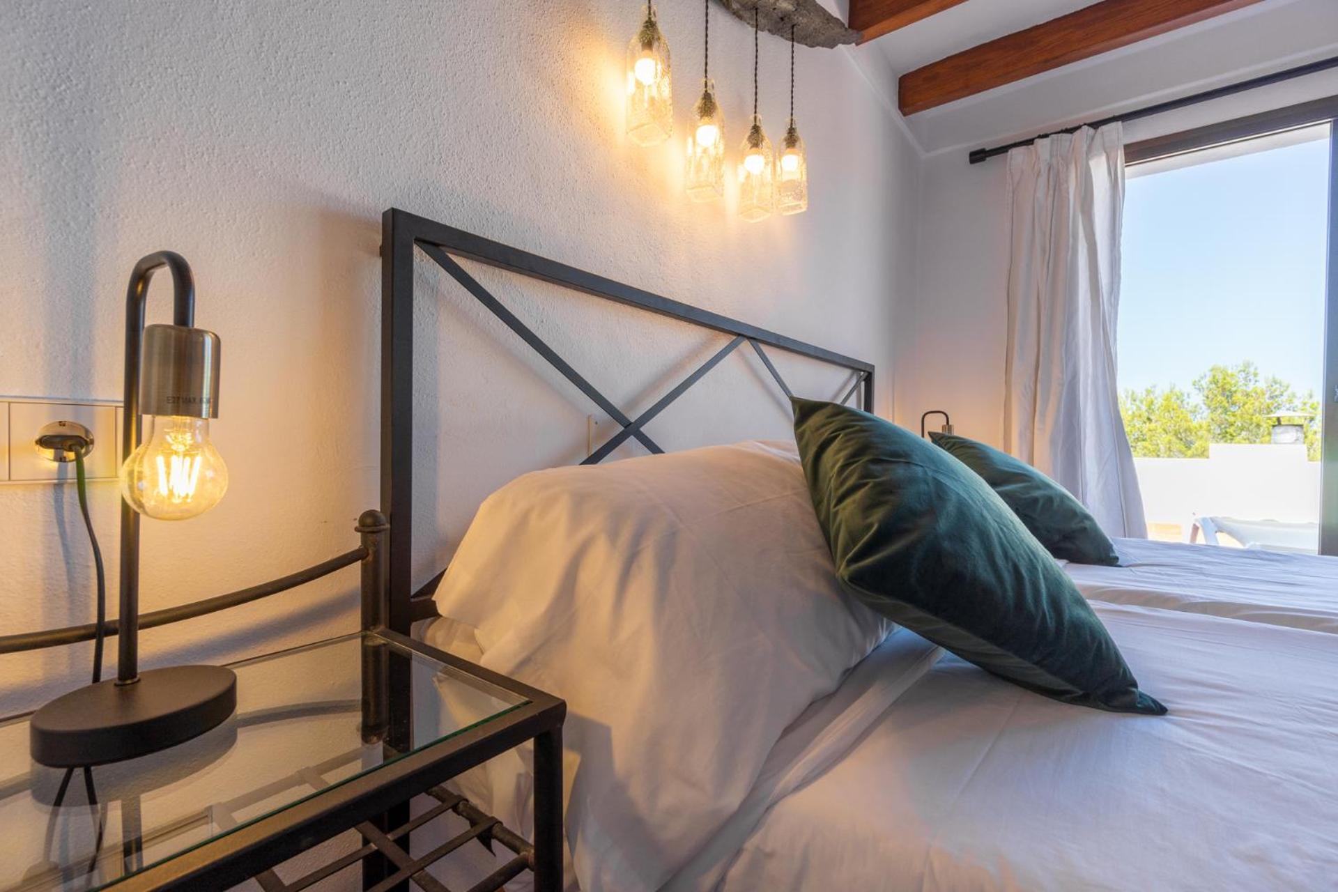 סאנט קארלס דה פראלטה Hostal Restaurante Pou Des Lleo חדר תמונה