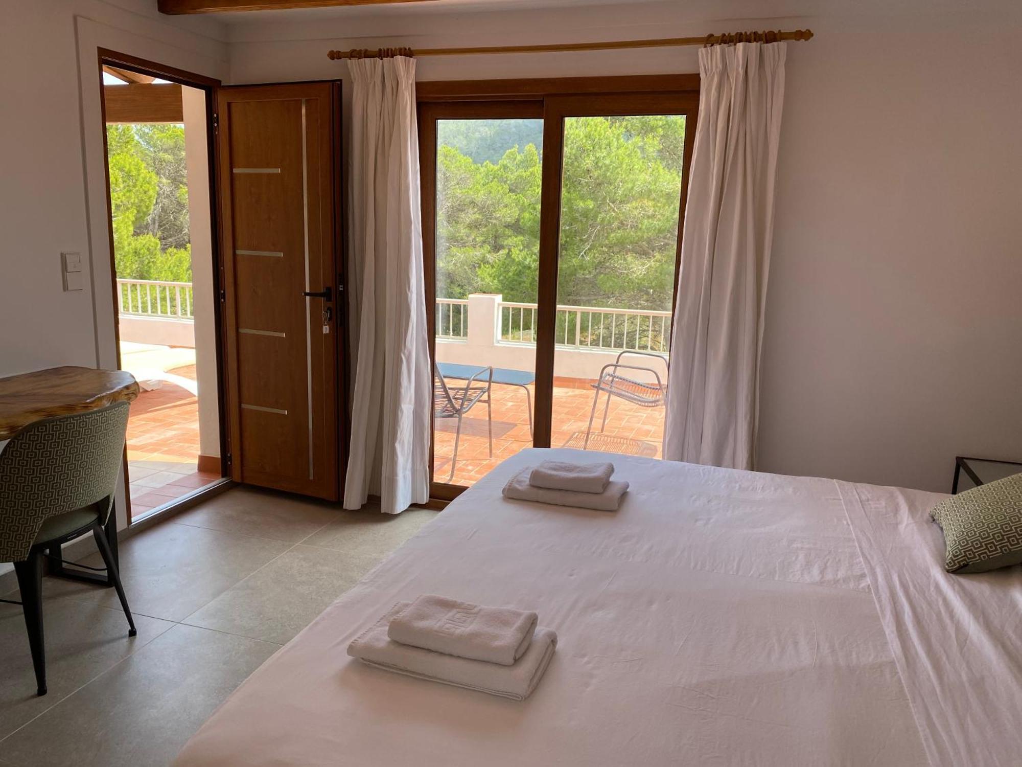 סאנט קארלס דה פראלטה Hostal Restaurante Pou Des Lleo חדר תמונה