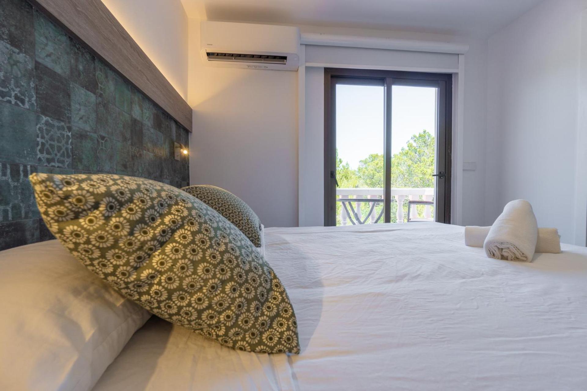 סאנט קארלס דה פראלטה Hostal Restaurante Pou Des Lleo חדר תמונה