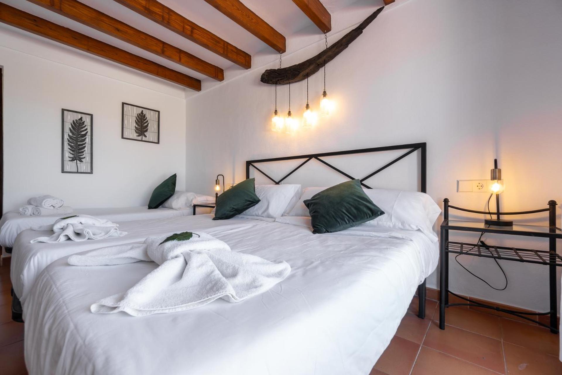 סאנט קארלס דה פראלטה Hostal Restaurante Pou Des Lleo חדר תמונה